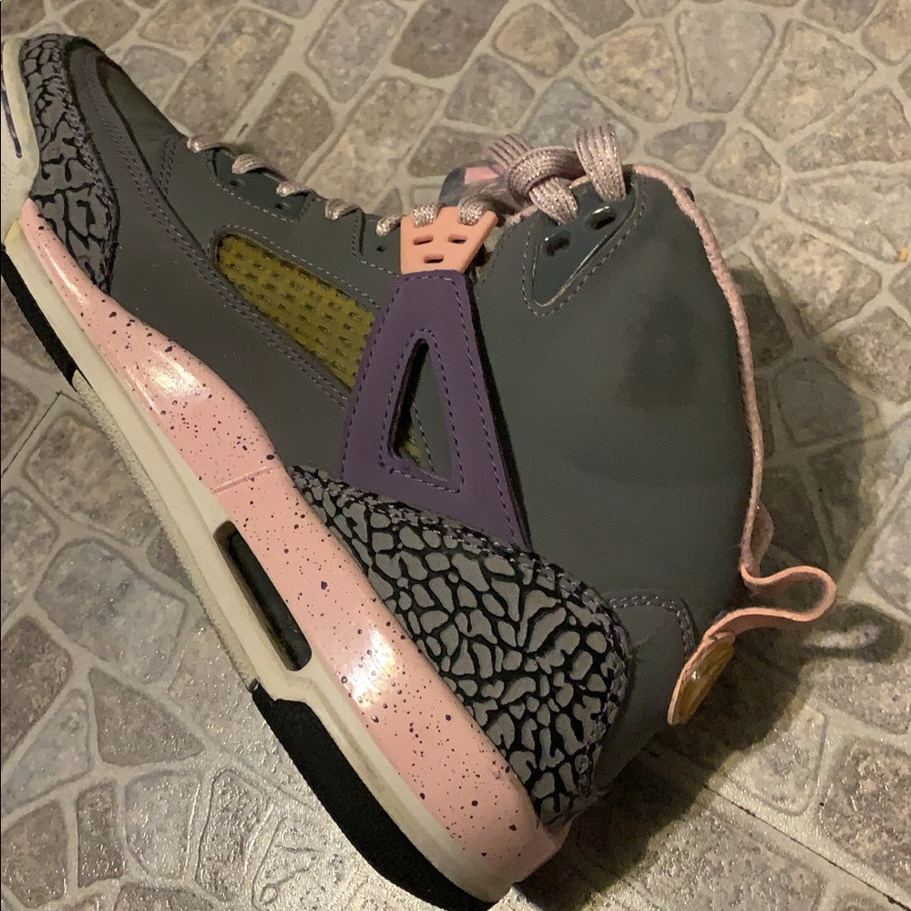 Jordan Spizike’s - Picture 5 of 5